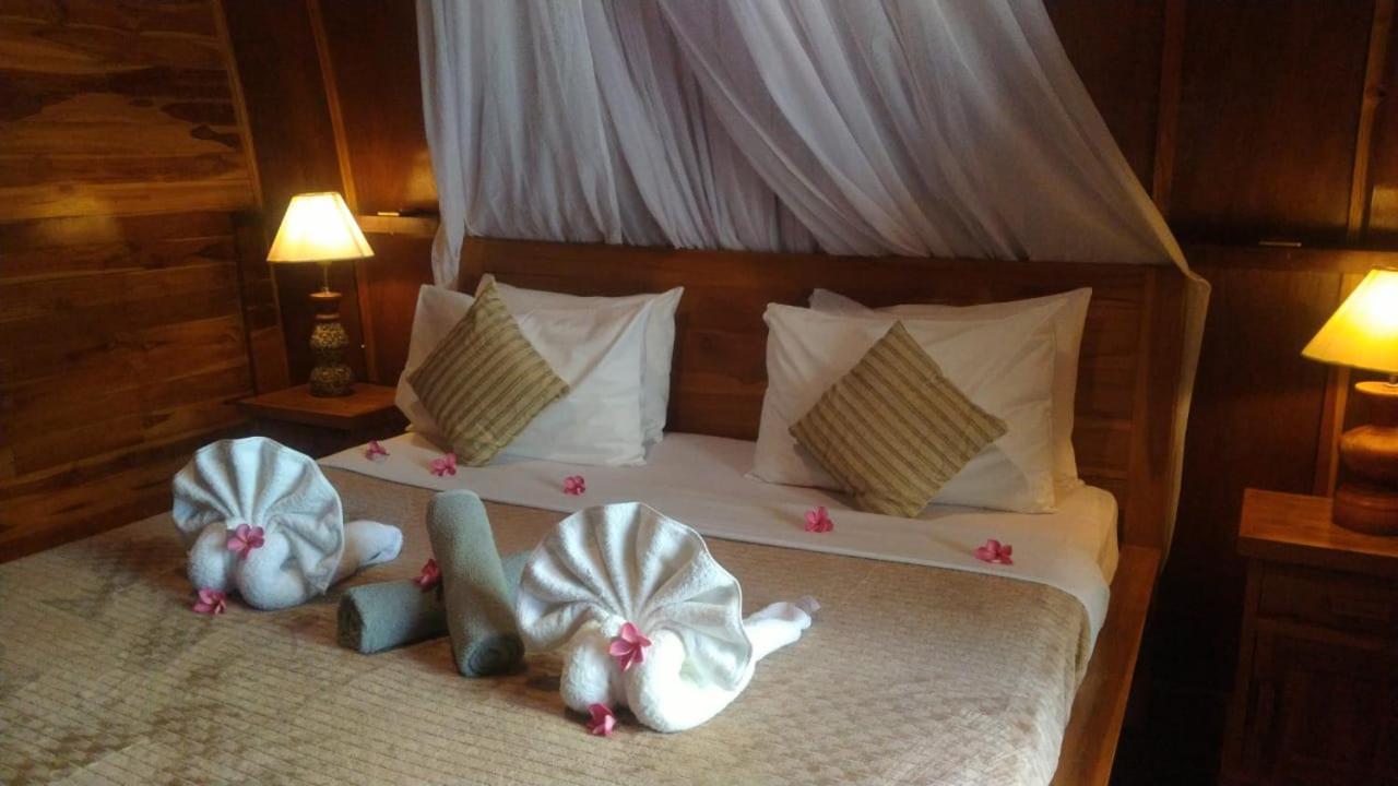 Hakuna Matata Resort Gili Air Exterior foto