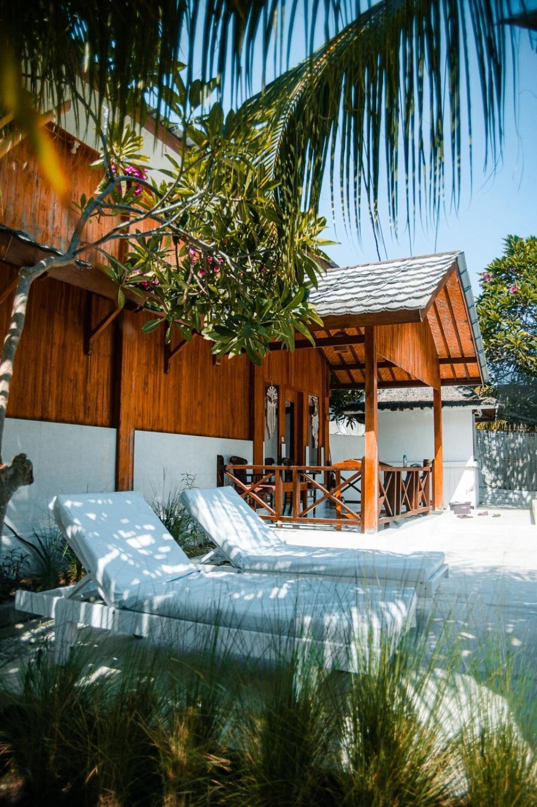 Hakuna Matata Resort Gili Air Exterior foto